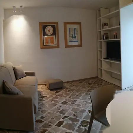 Fronte Porto تراباني