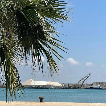 Fronte Porto تراباني